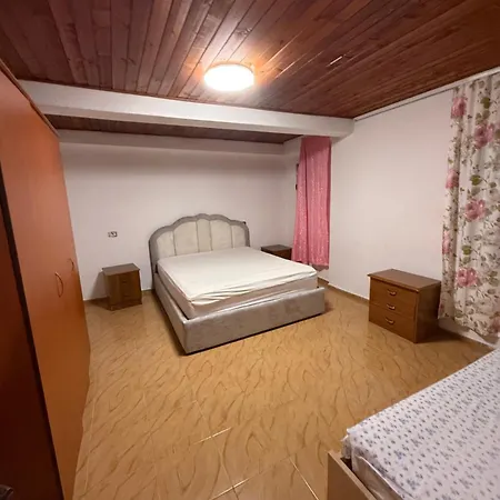 2 Apartment *